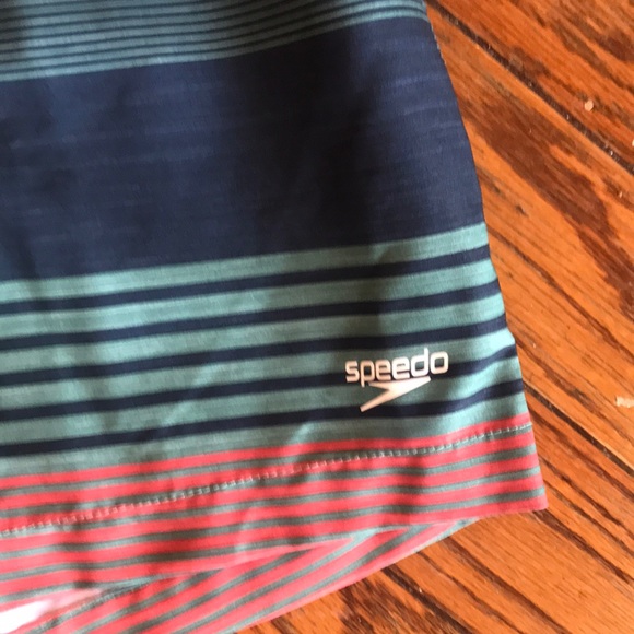NWOT Men’s Med Blue Striped Speedo Suit 👍 - Picture 2 of 6